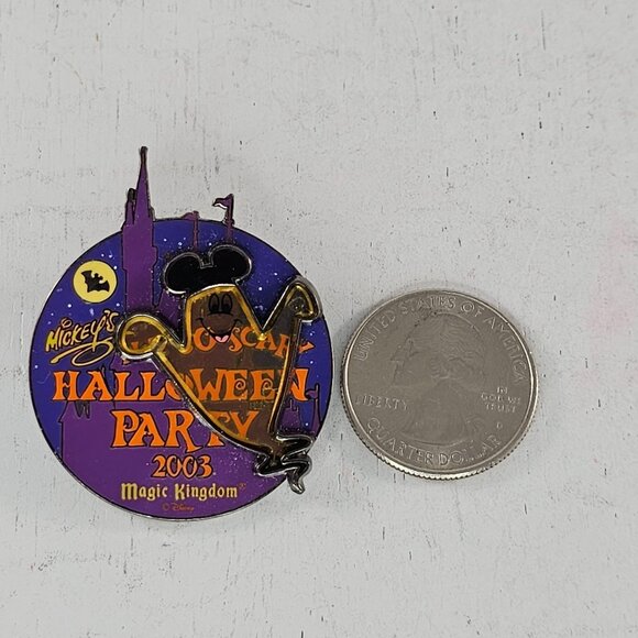 Disney Mickey's Not So Scary Halloween Party Pin 2003 Ghost LE 2000 - Picture 4 of 5